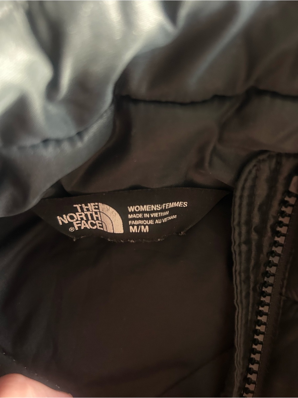 Women’s North Face 550 Vest - Picture 3 of 3